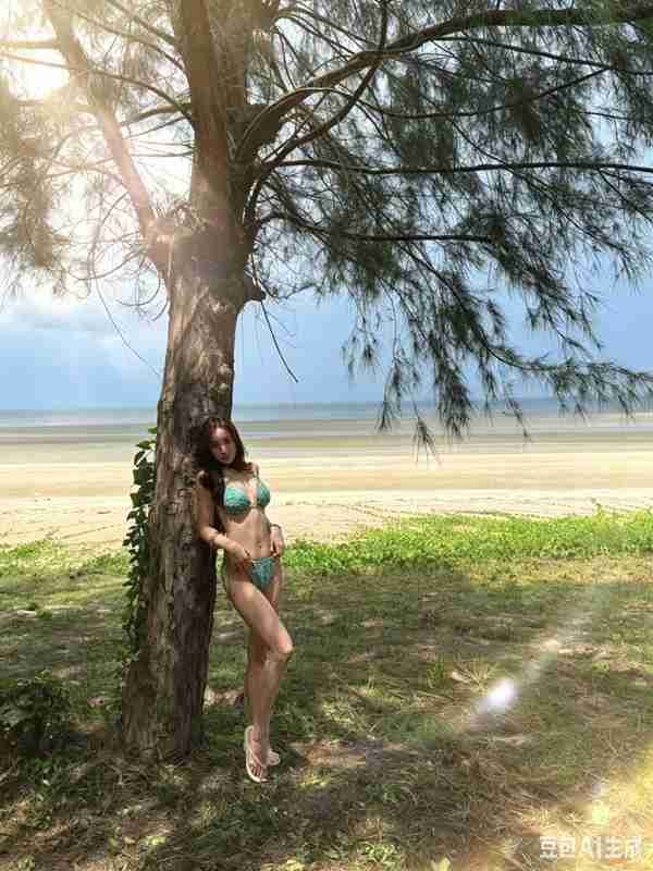 ชิปปี้ ศิรินทร์ ใส่บิกินี่ตัวจิ๋ว สาดความแซ่บริมทะเล