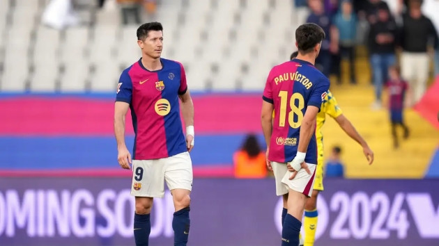 Barcelona thua sốc Las Palmas: Flick họp khẩn, Lewandowski nhận cảnh báo