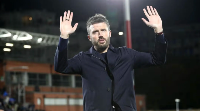 Manchester Evening News: After the Heavy Defeat, Carrick Held Out Both Hands in Apology — He Ignored the Players and Blamed Them for the Shame