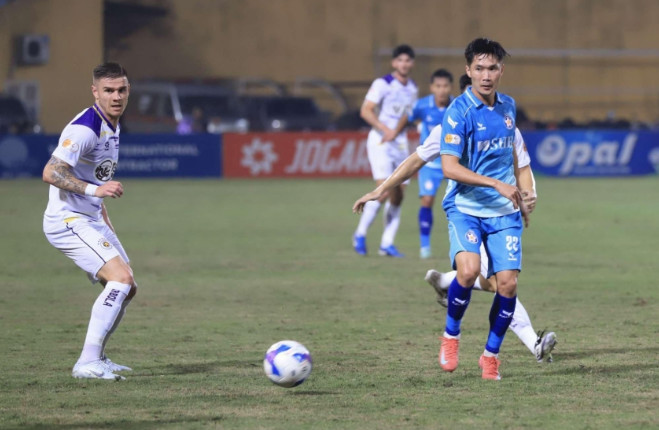 Bất ngờ liên tiếp, Hà Nội lội ngược dòng cảm xúc trước Đà Nẵng