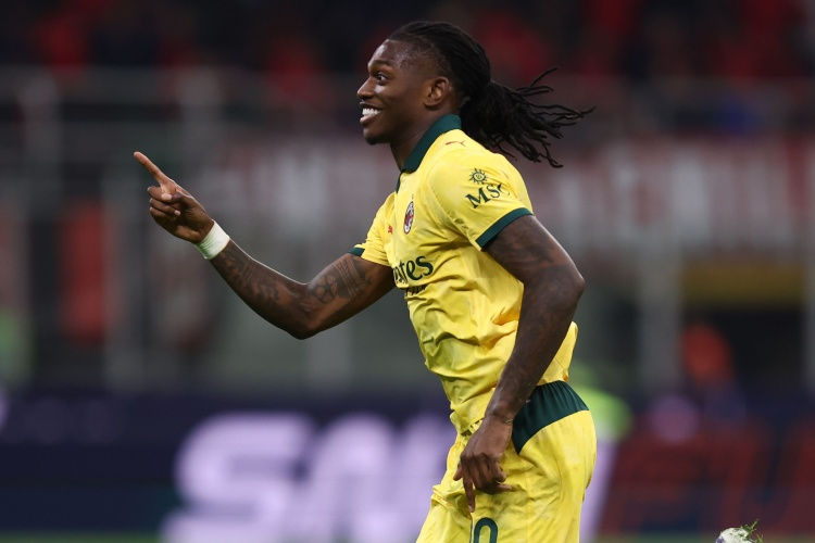 Aston Villa đàm phán mượn Leão, kèm điều khoản mua đứt