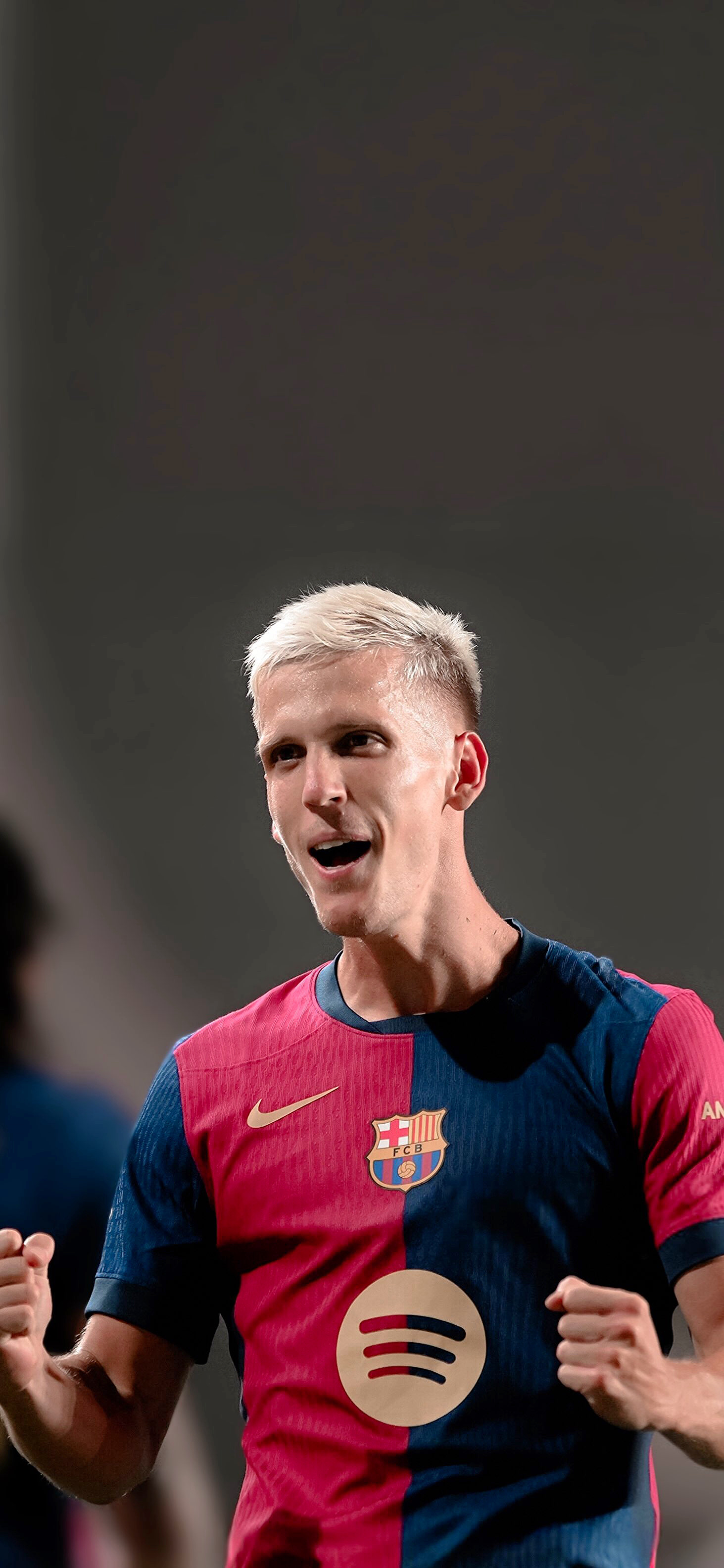 Barcelona thắng 3 vòng liên tiếp lên đỉnh