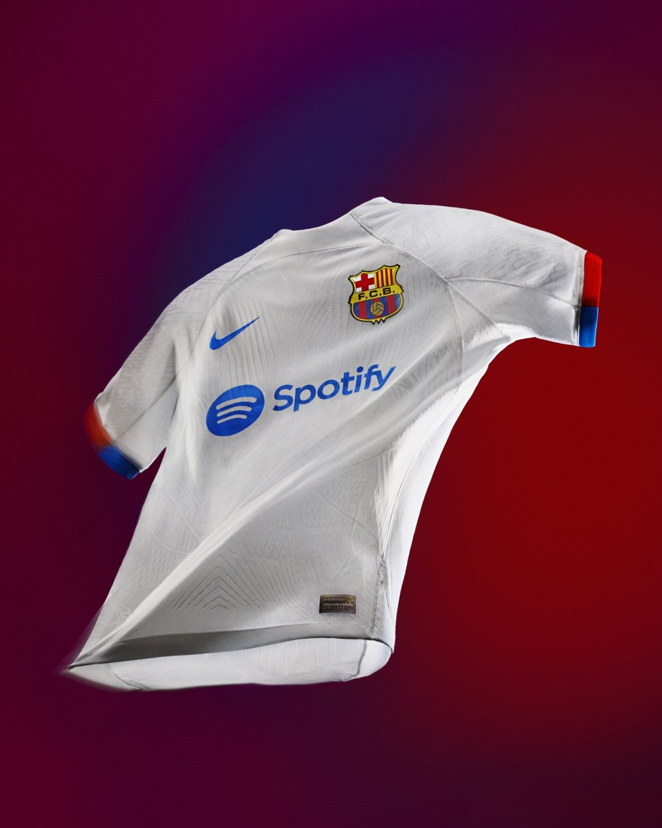 Áo Đấu Sân khách Của Barcelona 2023-24