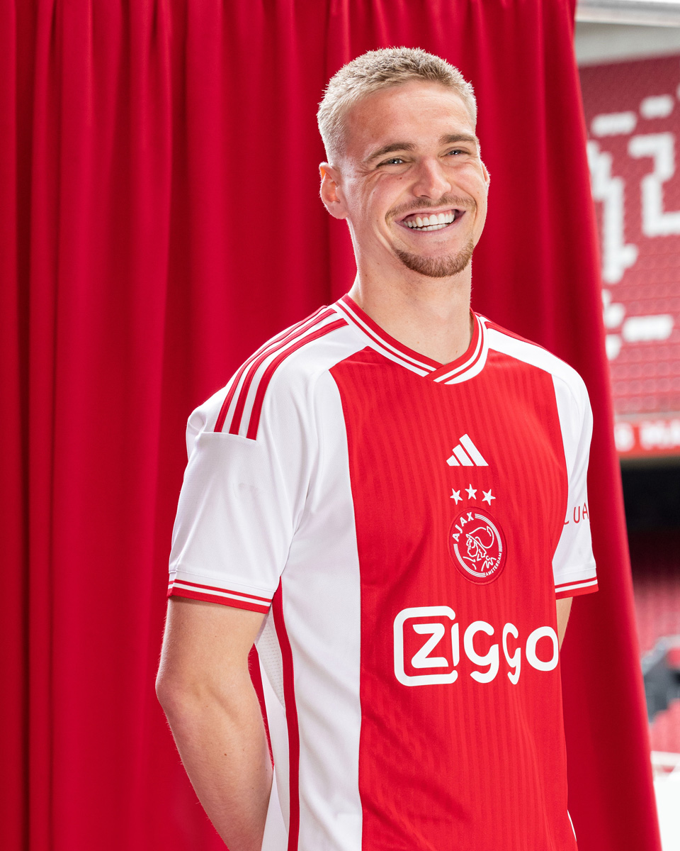 Áo Đấu Sân Nhà Của Ajax 2023-24