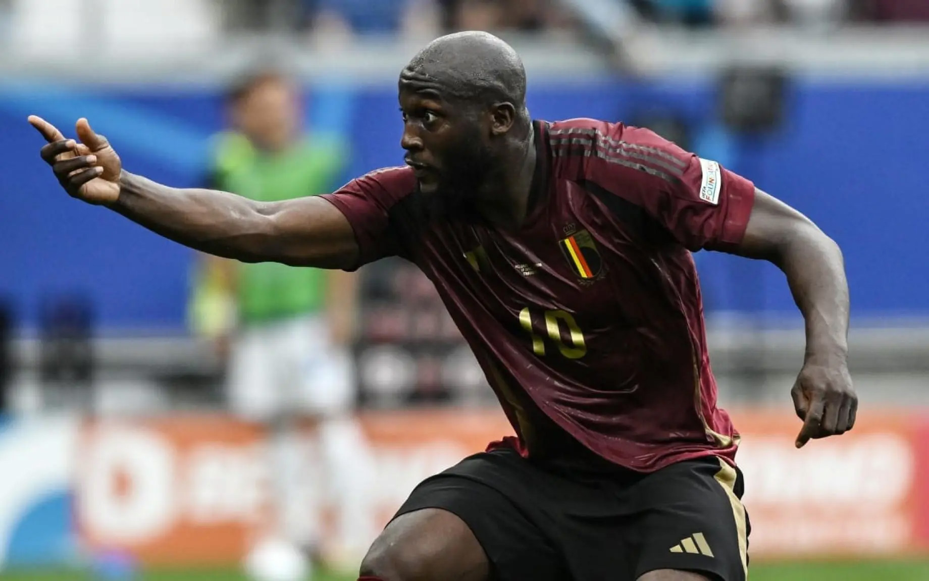 Di Marzio: Nếu Chelsea không chấp nhận 30 triệu cho Lukaku, Napoli sẽ chuẩn bị 28 triệu mua Neres