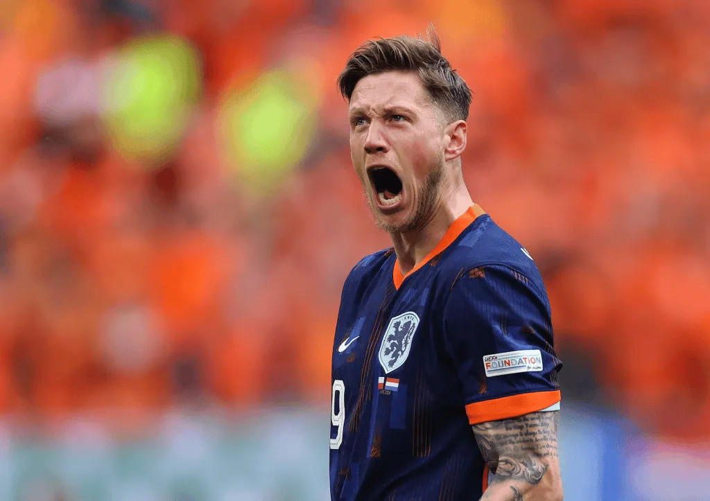 Romano: Tiền đạo quốc tế người Hà Lan Verhorst sẽ gia nhập Ajax và mọi chuyện sắp hoàn tất