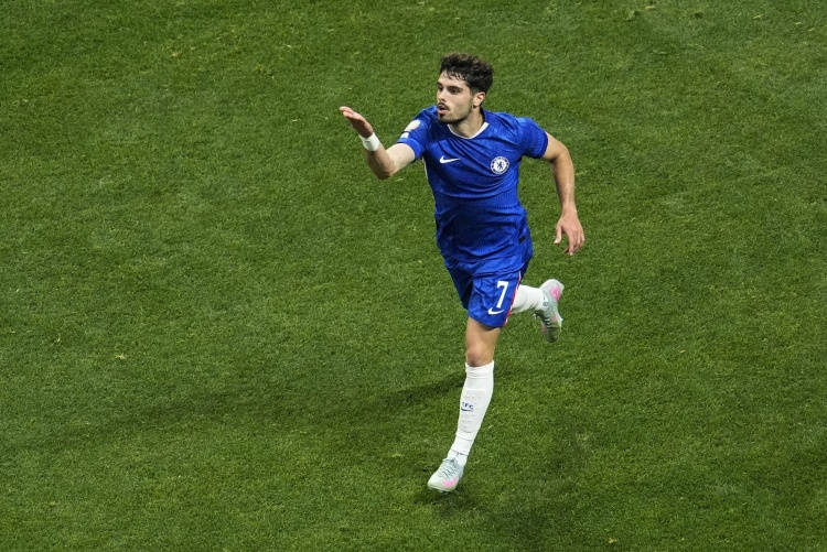 Gặp ba đội bóng Brazil tại Club World Cup! Tiền đạo Chelsea Neto: Cả ba đội đều rất khó chơi