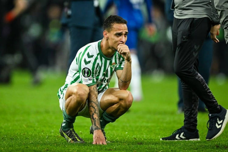 Daily Mail: Real Betis muốn gia hạn hợp đồng mượn Antony