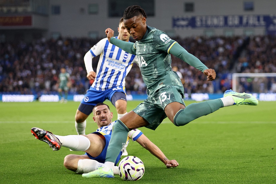 Kết quả Ngoại Hạng Anh: Brighton 3-2 Tottenham Hotspur