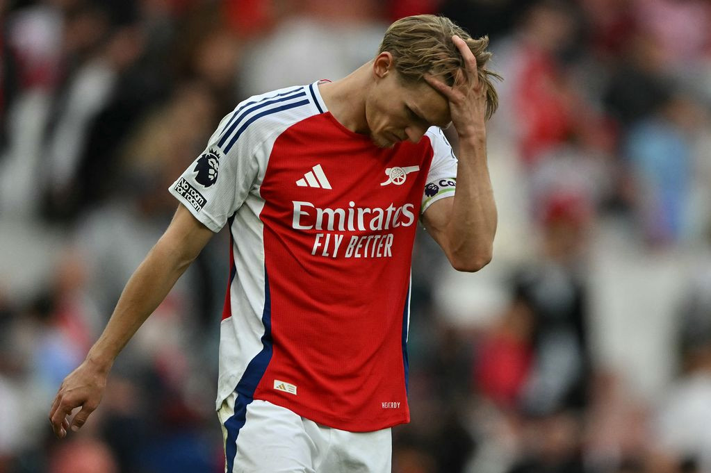 Odegaard Thẳng Thừng Chỉ Trích Toàn Đội: Arsenal
