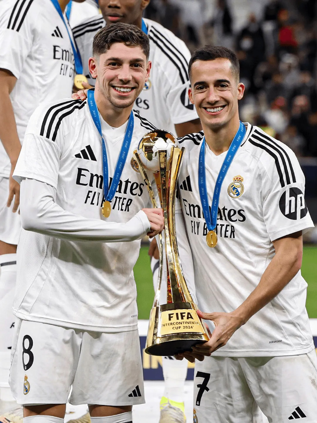 Valverde chia tay Vazquez:
