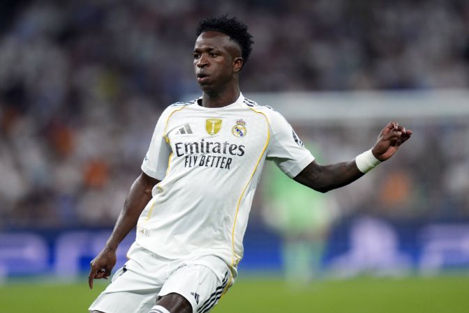 Khả năng Vinicius ở lại Real Madrid vào năm sau rất thấp, anh sẵn sàng từ bỏ một phần lương để ra đi