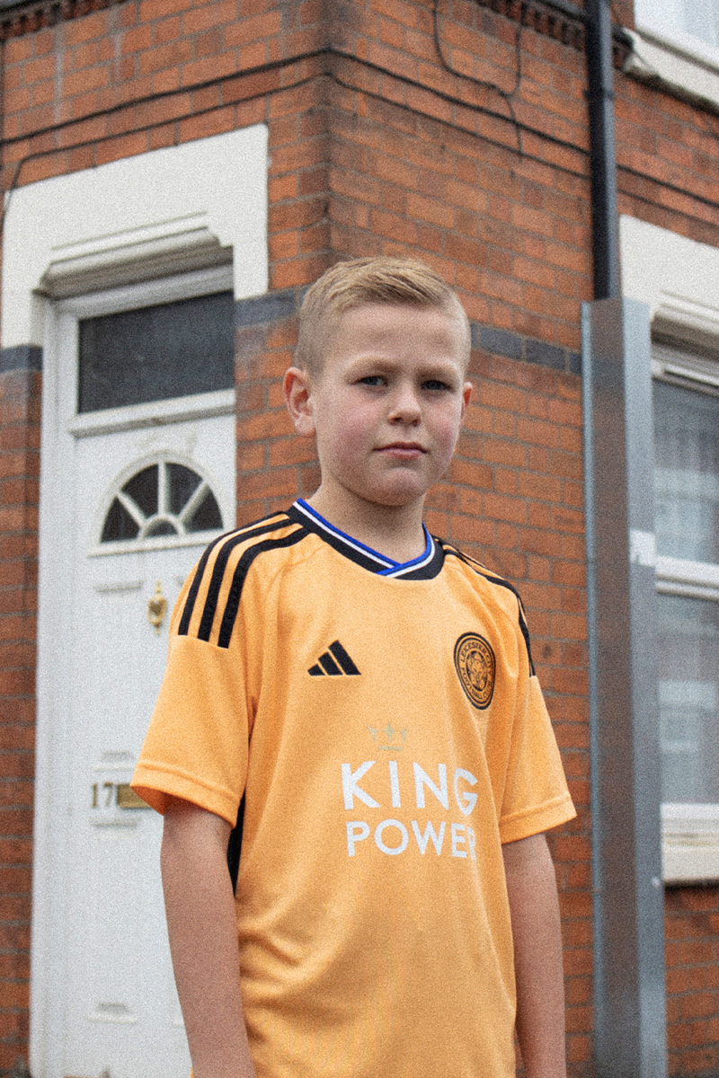 Áo Đấu Sân Khách Thứ Hai Của Leicester City 2023-24