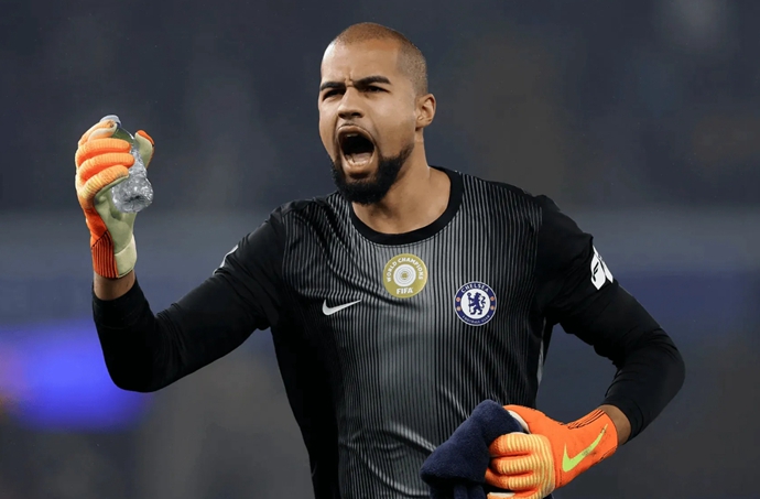 O'Hara Criticizes Sánchez: Constantly Making Basic Errors, Goalkeeping Like Non-League Level