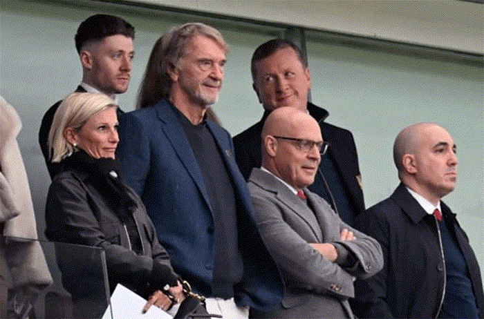 Tại sao Manchester United vẫn chưa sa thải Erik Ten Hag?