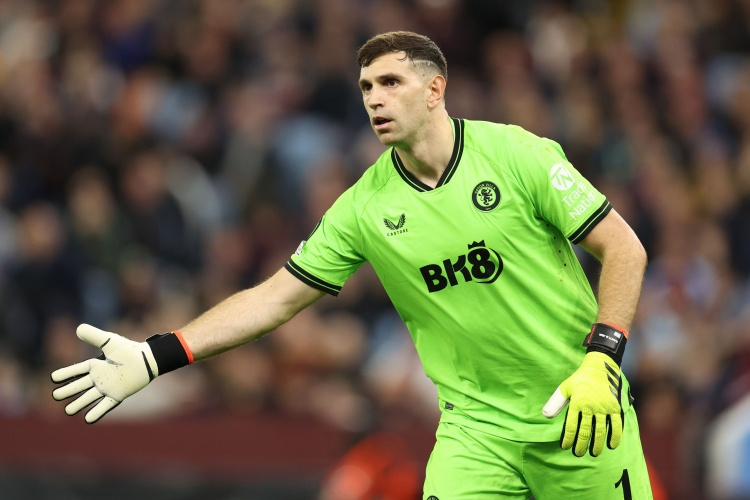 AS: Nhiều đội bóng quan tâm đến Emiliano Martinez, Atletico Madrid là đội nhiệt tình nhất