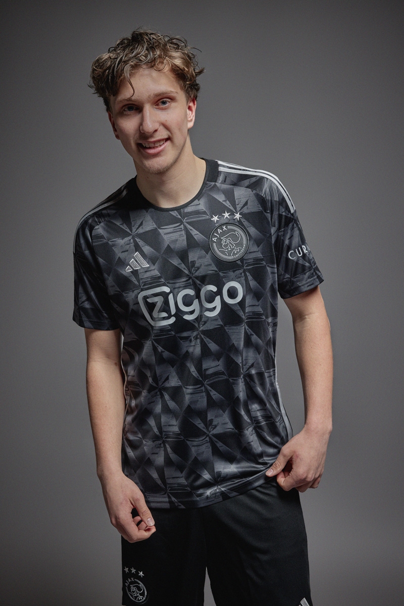 Áo Đấu Sân Khách Thứ Hai Của CLB Ajax 2023-24