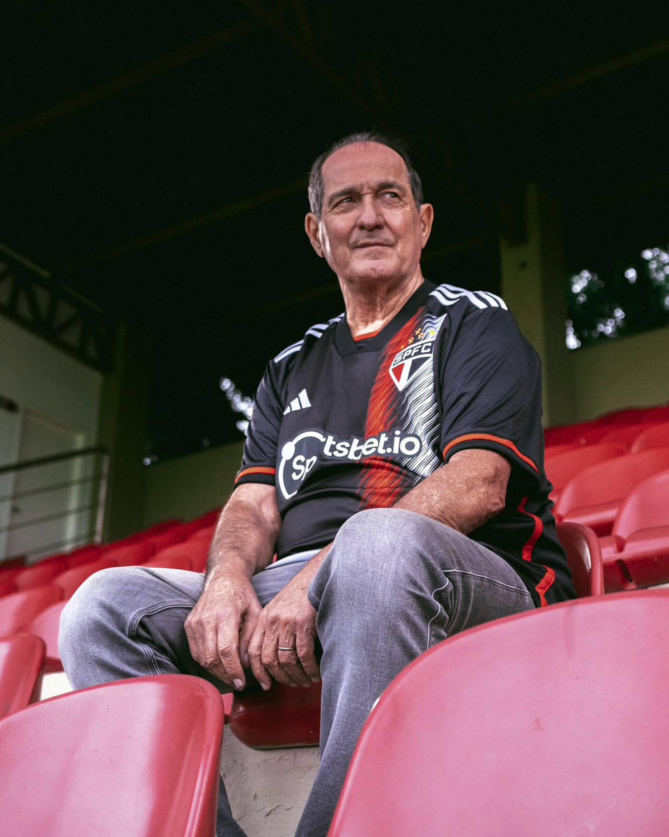 Áo sân khách thứ hai của Sao Paulo 2023-24