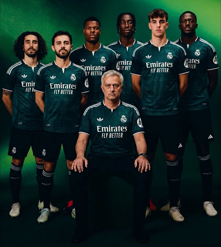 Real Madrid mời Mourinho trở lại, công bố 5 tân binh, đàm phán thêm Diomande và Rodri