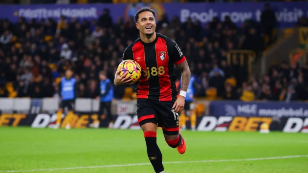Justin Kluivert lập kỷ lục hat-trick phạt đền đầu tiên trong lịch sử Premier League