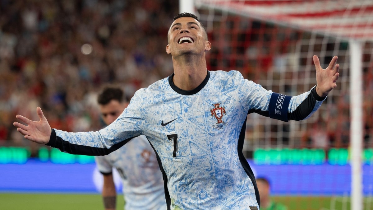 Ronaldo Reaches 900 Goals: A Historic Milestone