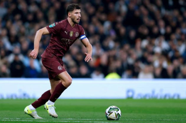 Man City và Khủng Hoảng: Ruben Dias Chia Sẻ Nguyên Nhân