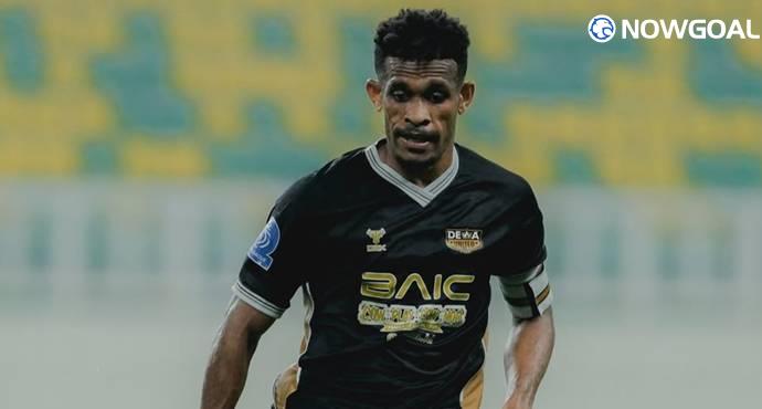 Ricky Kambuaya: The Heart and Captain of Dewa United FC’s Super League Campaign