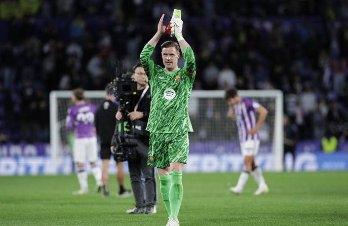 Ajax không có ý định mua đứt Ter Stegen, họ chỉ muốn mượn cầu thủ này