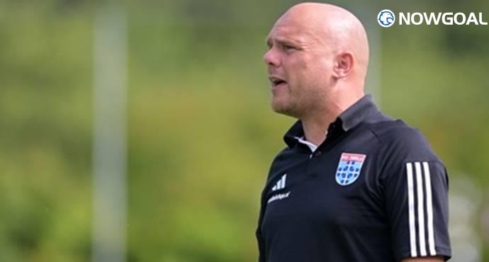 Persija and Bali United Eye Dutch Coach Johnny Jansen for Upcoming Liga 1 Season