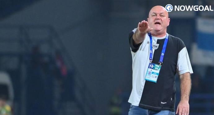 Bojan Hodak Sparks Controversy After Labeling Persib Bandung a Lower-Tier Team