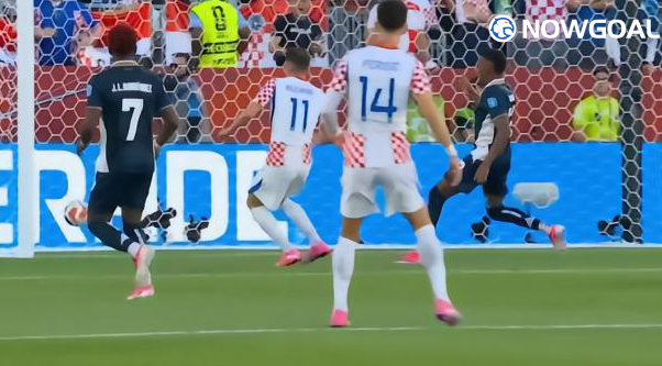 Substitute Budimir Makes the Difference as Croatia Lead Panama 1-0