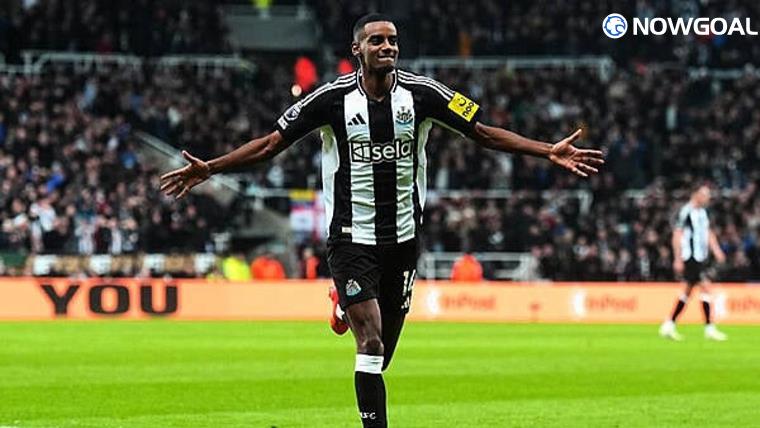 Liverpool open to selling two attackers as Reds make Alexander Isak contact?
