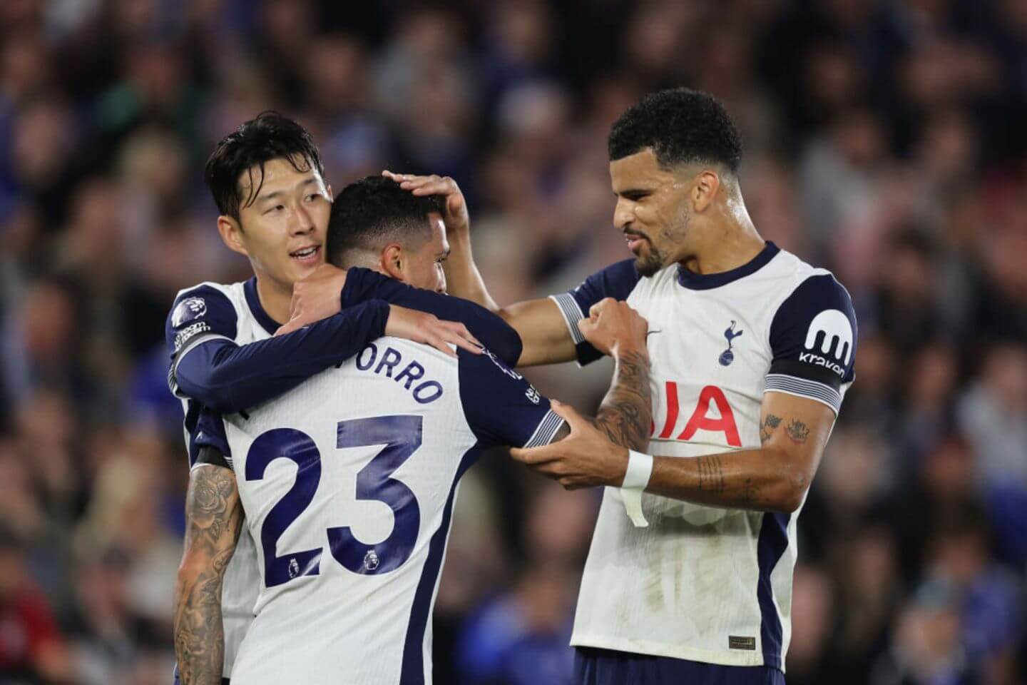 Vardy Shines as Leicester Draw with Tottenham