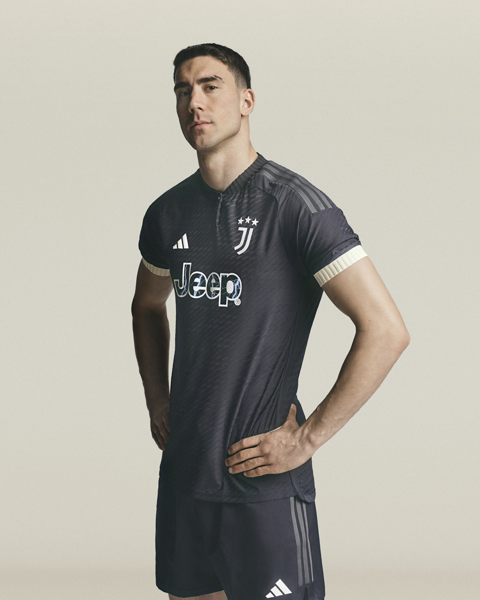 Áo Đấu Sân Khách Thứ Hai Của Juventus 2023-24