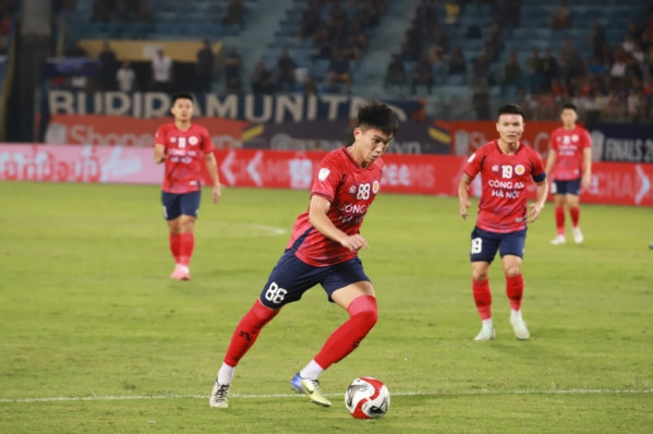 CAHN hoà đáng tiếc Buriram ở chung kết Shopee Cup