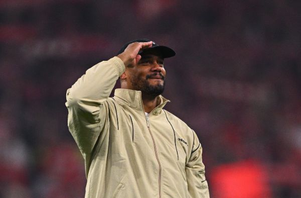 Falk: Kompany đã đặc biệt chúc mừng sinh nhật Sebari sau trận đấu Champions League,các cuộc đàm phán đóng vai trò quan trọng