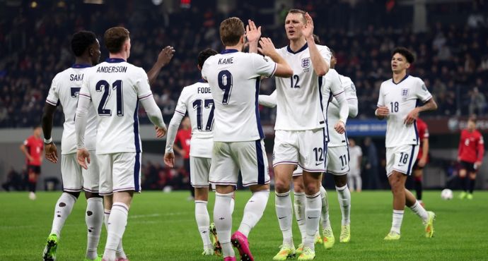 Ten-Man England Edge Past Mexico 3-2 to Reach World Cup Quarter-Finals