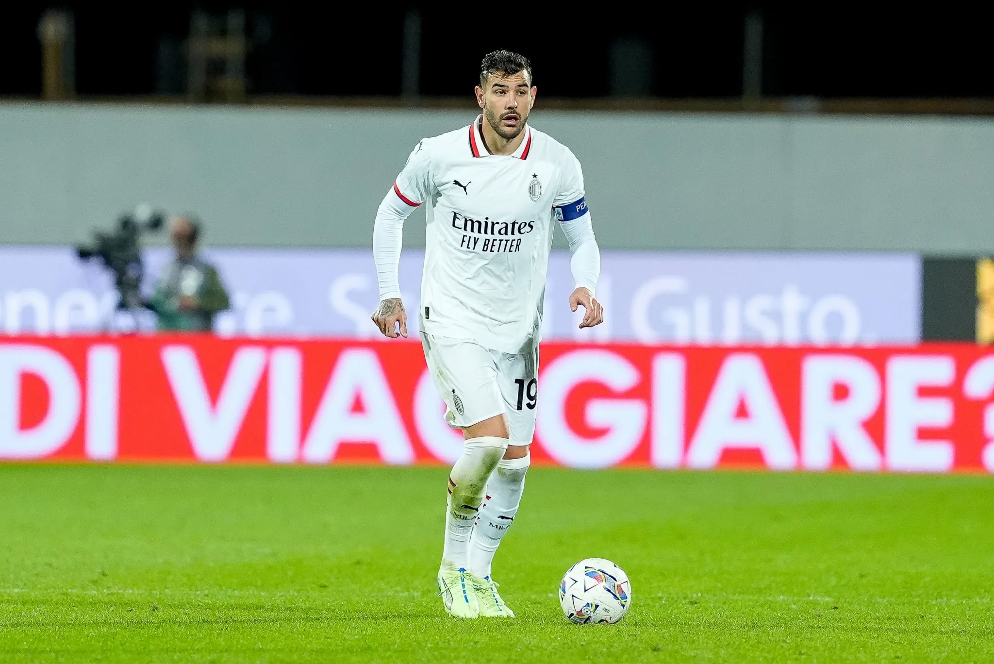 Theo Hernández chỉ thành công 4/7 quả ném phạt trong sự nghiệp