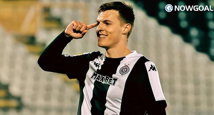 AC Milan Pushes to Secure Rising Serbian Striker Andrej Kostic