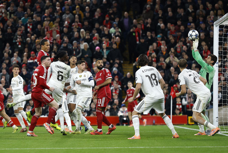 Liverpool gặp Real mùa thứ 3 liên tiếp? Chỉ được đá tại Bernabeu