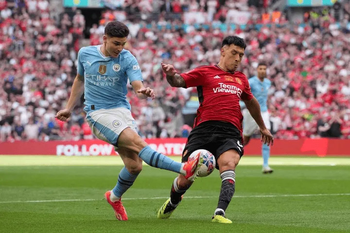 Ole: Dù lãnh đạo cấp cao Manchester City phản đối nhưng Guardiola vẫn gật đầu và để người đại diện của Little Spider đàm phán