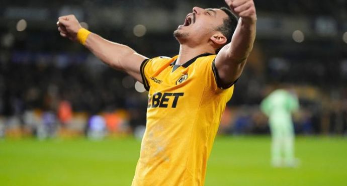 Wolves Stun Liverpool with Dramatic Stoppage-Time Winner