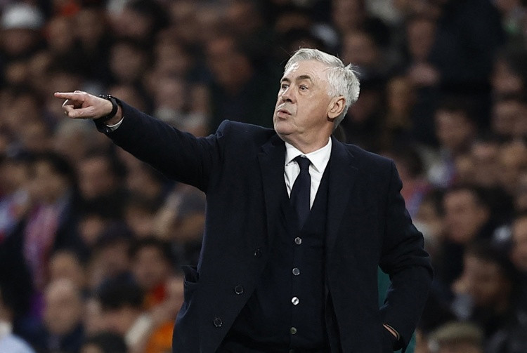 Ancelotti đã khiển trách các cầu thủ trong giờ nghỉ giữa hiệp