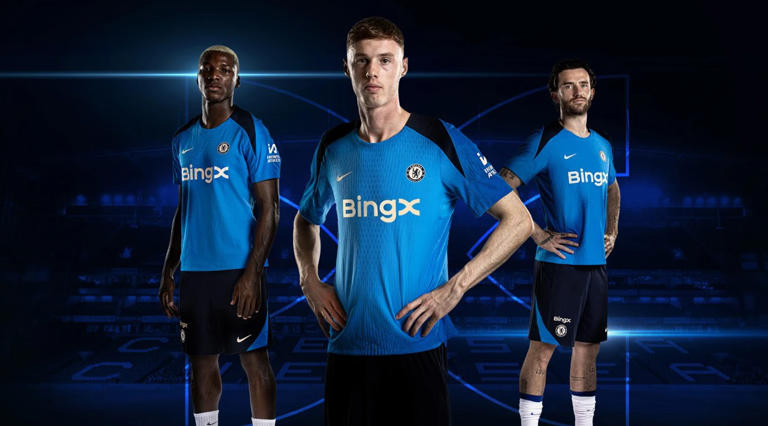 Chelsea vẫn khó tìm được nhà tài trợ ngực áo vì không vào Champions League và giá chào cao