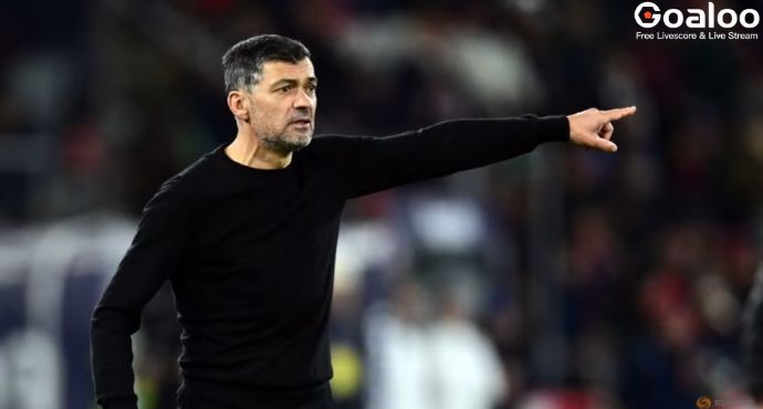 AC Milan's recent 2-1 home loss to Lazio, marking their third consecutive Serie A defeat