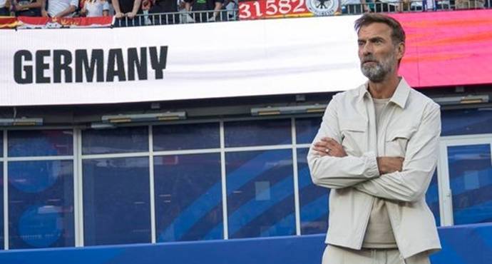 Jurgen Klopp Opens Door to Germany Job as Talks With DFB Set to Begin