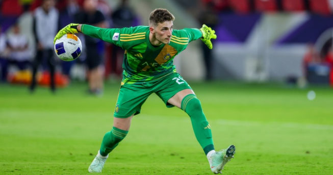 Sai lầm khiến đội bóng mất chức vô địch! Ronaldo cực kỳ bất mãn với màn trình diễn của Bentoza tại Siêu cúp, và Victory đang cân nhắc việc thay thế anh ấy