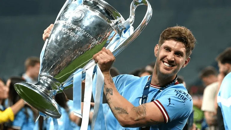 Stones: Manchester City đặt mục tiêu giành mọi chức vô địch; giữ sạch lưới cho Chelsea trên sân khách là một khởi đầu tốt