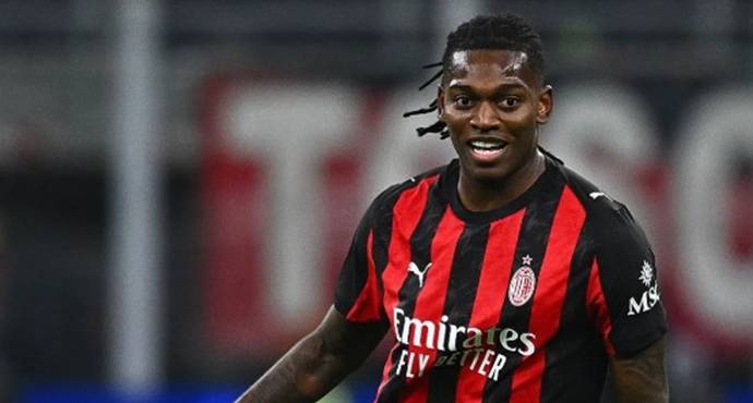 Galatasaray’s Pursuit of Rafael Leao Hits Unexpected Roadblock