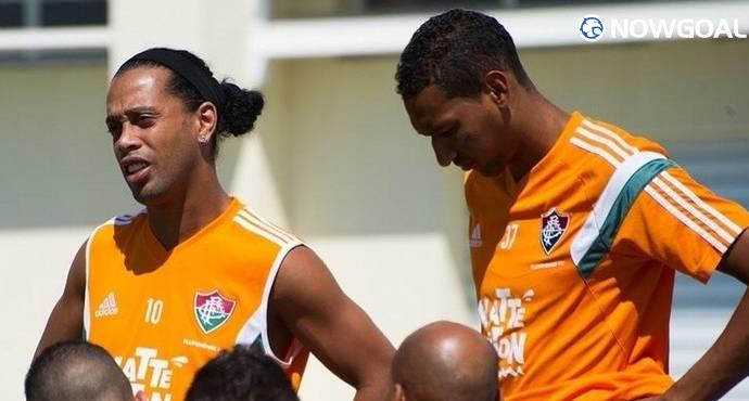 Persipura Signs Former Ronaldinho Teammate Artur Vieira to Strengthen Defense